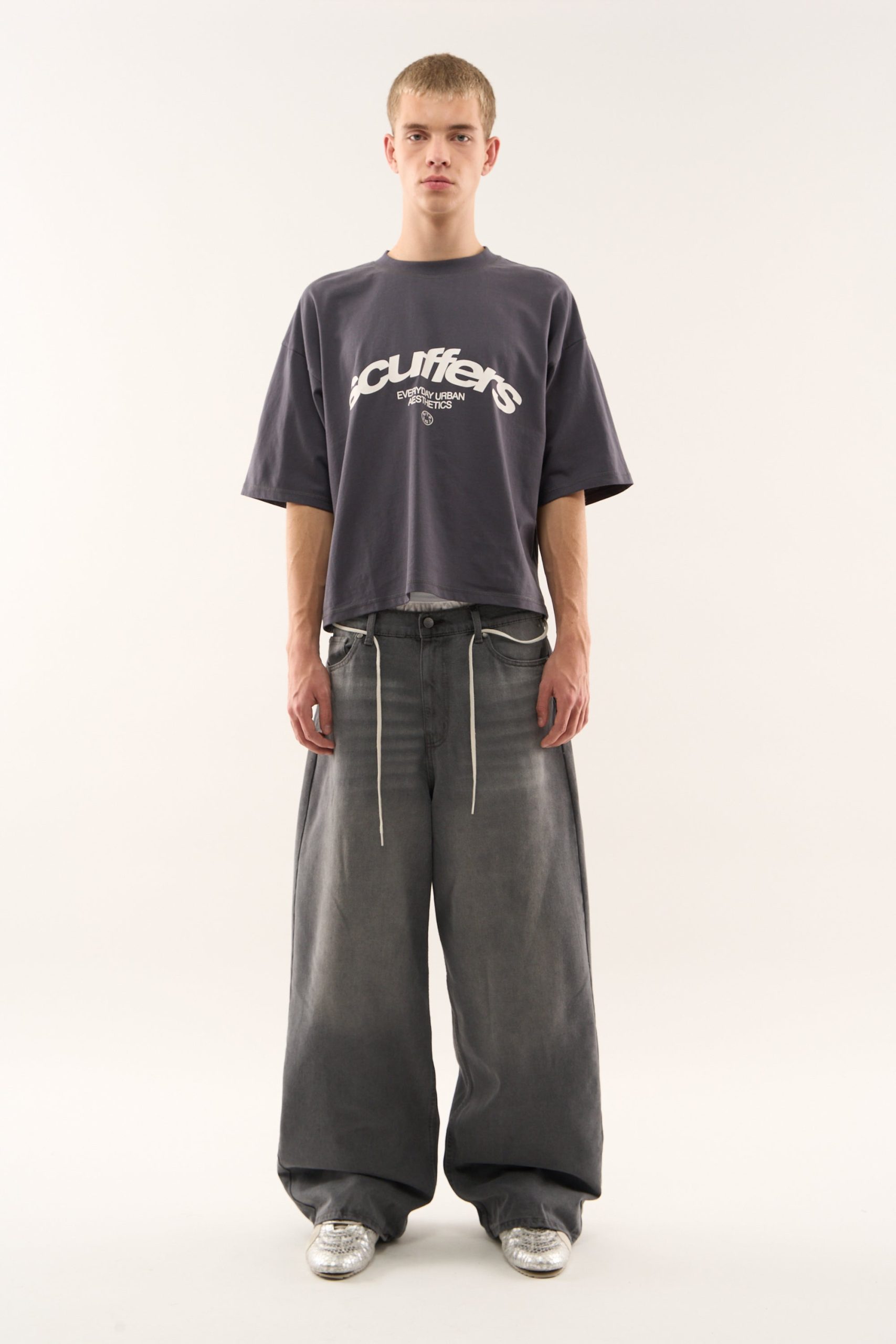 Icon Navy T-shirt - Image 3
