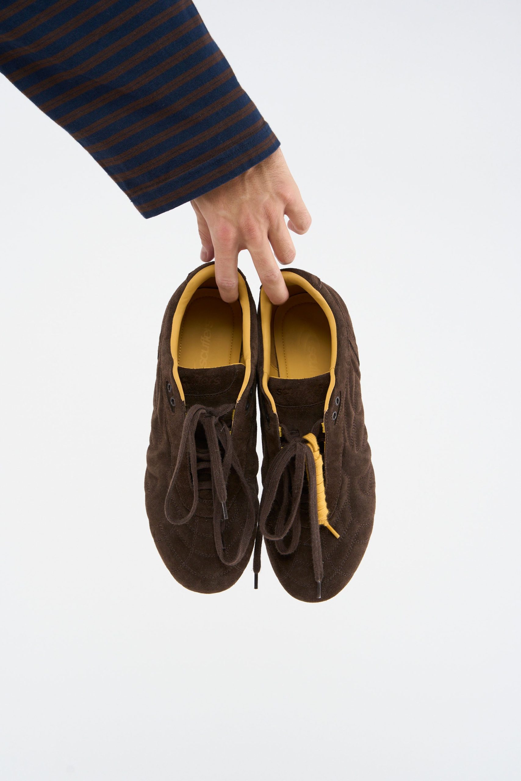 Iconic Suede Brown Sneaker - Image 11