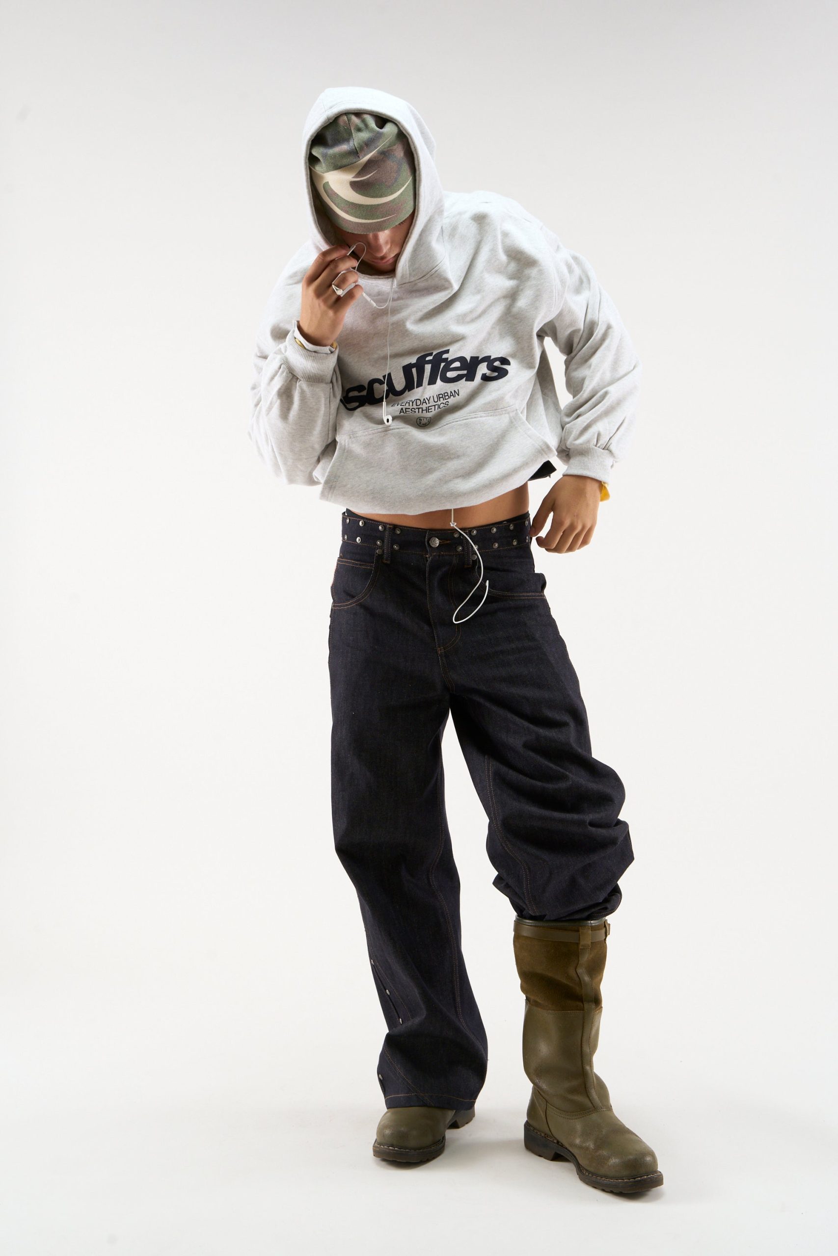 Iconic Light Grey Hoodie - Image 5
